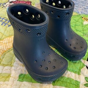 Crocs Classic Boots Navy Toddler Sz 4 NWT
